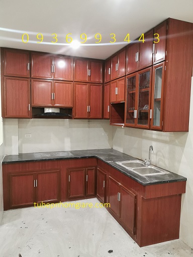 thi công tủ bếp nhôm vân gỗ dưới xây bệ bếp thi công tủ bếp nhôm vân gỗ dưới xây bệ bếp