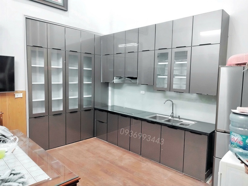 BÁO GIÁ TỦ BẾP NHÔM KÍNH ( xưởng gia công trực tiếp-không qua trung gian) BÁO GIÁ TỦ BẾP NHÔM KÍNH ( xưởng gia công trực tiếp-không qua trung gian)