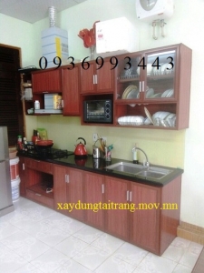 tủ bếp nhôm vân gỗ