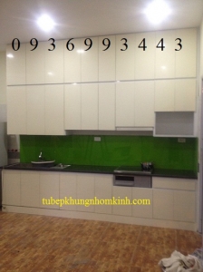 mẫu thiết kế tủ bếp gỗ nhựa đẹp