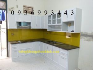 thiet ke tu bep nhom son tinh dien chu L