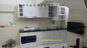 mẫu tủ bếp nhôm sơn tĩnh điện