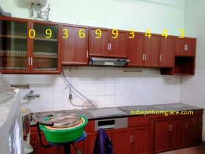 tủ bếp nhôm vân gỗ