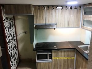 mẫu tủ bếp nhôm cánh Laminate