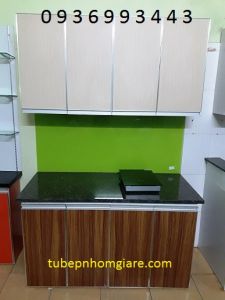 mẫu tủ bếp nhôm cánh Laminate