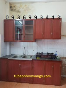 mẫu tủ bếp nhôm kính