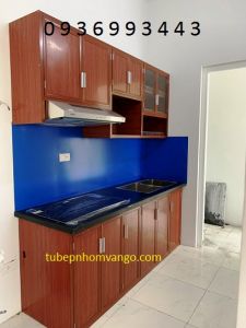 mẫu tủ bếp nhôm kinh chữ I