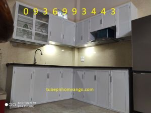 mẫu tủ bếp nhôm