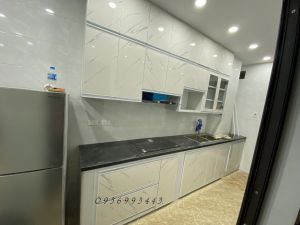 mẫu tủ bếp nhôm hiện đại