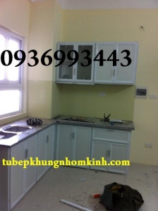 tủ bếp nhôm sơn tĩnh điện
