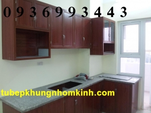 tu bep nhom kinh