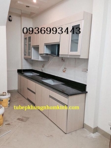 tu bep nhom canh Laminate dep