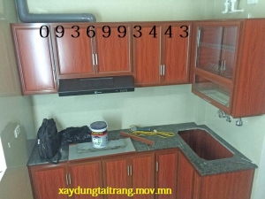 thiết kế tủ bếp nhôm vân gỗ chữ L
