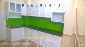 Mẫu tủ bếp nhôm sơn tĩnh điện