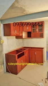 thi công tủ bếp nhôm vân gỗ