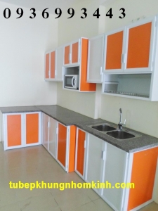 tu bep khung nhom kinh