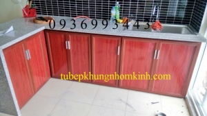 tủ bếp nhôm vân gỗ