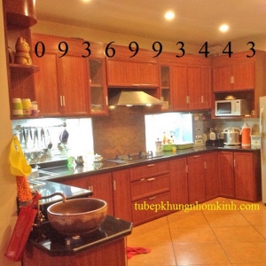 tủ bếp nhôm kính