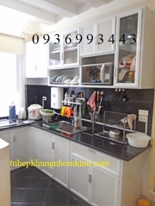 thiết kế tủ bếp nhôm sơn tĩnh điện
