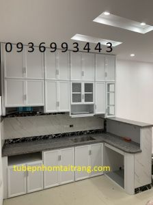 tủ bếp nhôm kính